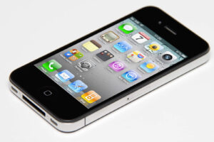 Today in Apple history: iOS 4 brings FaceTime and multitasking