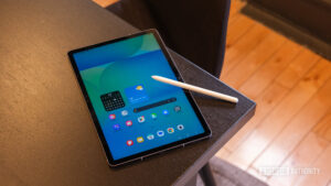 Snag the Samsung Galaxy Tab S10 FE Plus at its lowest price ever