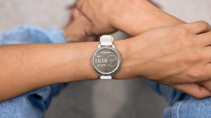 I’m buying Garmin’s most attractive watch for my fiancée, thanks to this Prime Day deal
