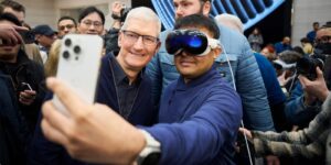 Apple surveys Vision Pro users and asks about Meta’s Ray-Bans