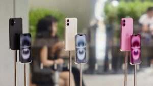 New iPhone 17 Air leak supposedly shows the super-slim battery Apple may use in this model