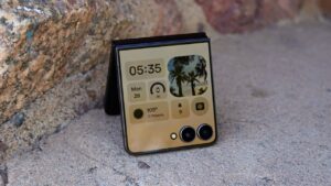 How to score a free Galaxy Z Flip 7 AND some wireless earbuds from T-Mobile — no trade-in required!